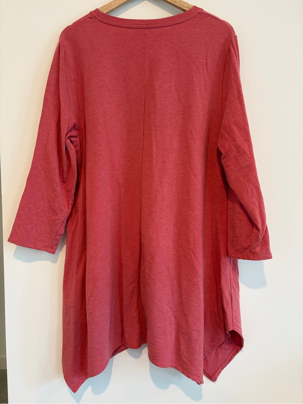 Garnet Hill Tencel Lyocell Sharkbite Hem V-Neck Tunic Top Coral Pink XL - Picture 2 of 8